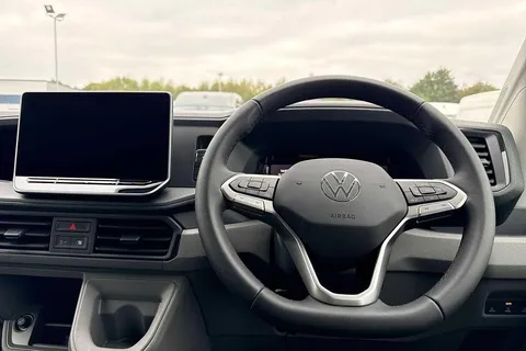 DF75TYY Volkswagen Crafter (Nf) CR35 Panel van Commerce Plus LWB 177 PS 2.0 TDI Auto 8sp-MY25/LED's/Camera Thumbnail #12