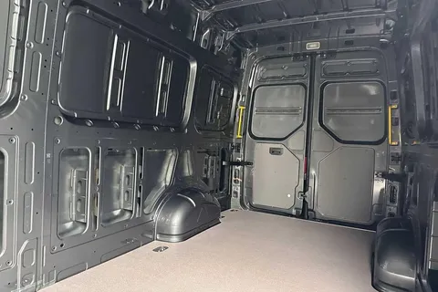 DF75TYY Volkswagen Crafter (Nf) CR35 Panel van Commerce Plus LWB 177 PS 2.0 TDI Auto 8sp-MY25/LED's/Camera Thumbnail #13