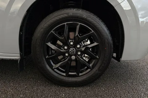 DC75BSO Volkswagen Transporter T28 Panel Van Commerce Pro SWB 150 PS 2.0 TDI 8sp Automatic Thumbnail #6