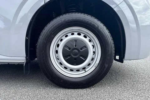 DC75CZG Volkswagen Transporter T28 Panel Van Commerce Plus SWB 110 PS 2.0 TDI 6sp Manual -  New Shape Thumbnail #5