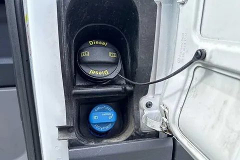 DA75PNX Volkswagen Crafter CR35 Commerce Plus MWB 140 PS FWD - 25 Model Year Thumbnail #24