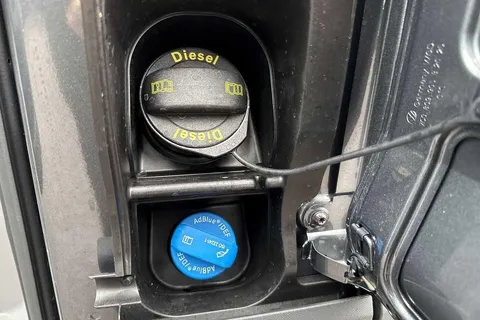 DF75TYY Volkswagen Crafter (Nf) CR35 Panel van Commerce Plus LWB 177 PS 2.0 TDI Auto 8sp-MY25/LED's/Camera Thumbnail #24