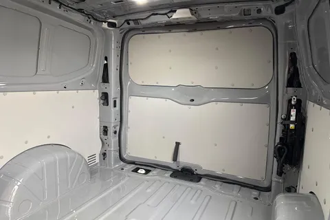 DC75BSO Volkswagen Transporter T28 Panel Van Commerce Pro SWB 150 PS 2.0 TDI 8sp Automatic Thumbnail #13
