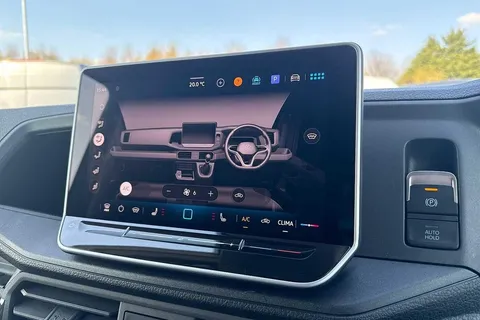 DC75AOG Volkswagen Crafter CR35 Panel van Commerce Plus LWB 177 PS 2.0 TDI 8sp Auto - MY25/LED's Thumbnail #18