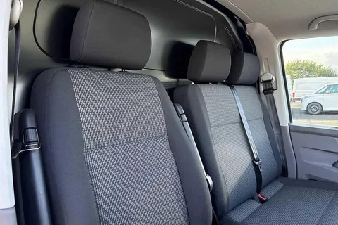 DE74VPL Volkswagen Transporter 2.0 TDI 110 Highline Van Thumbnail #20