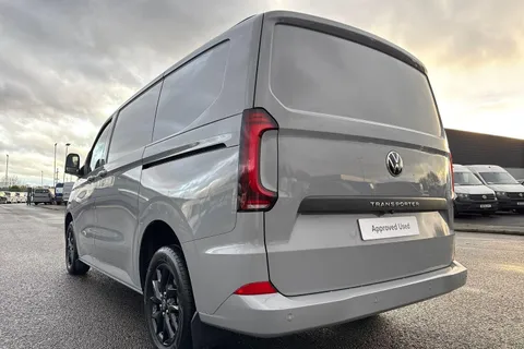 DC75BSO Volkswagen Transporter T28 Panel Van Commerce Pro SWB 150 PS 2.0 TDI 8sp Automatic Thumbnail #15