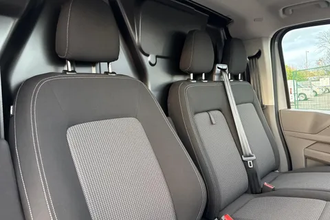 DC75BSO Volkswagen Transporter T28 Panel Van Commerce Pro SWB 150 PS 2.0 TDI 8sp Automatic Thumbnail #20