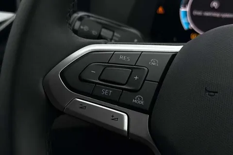 DF75TYY Volkswagen Crafter (Nf) CR35 Panel van Commerce Plus LWB 177 PS 2.0 TDI Auto 8sp-MY25/LED's/Camera Thumbnail #37