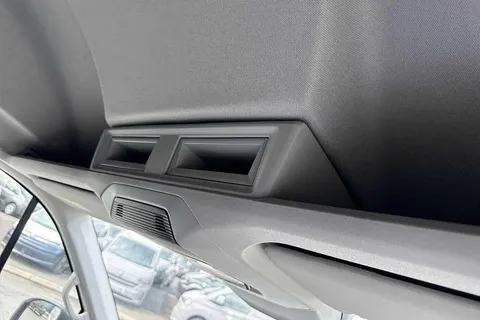 DA75PNX Volkswagen Crafter CR35 Commerce Plus MWB 140 PS FWD - 25 Model Year Thumbnail #41