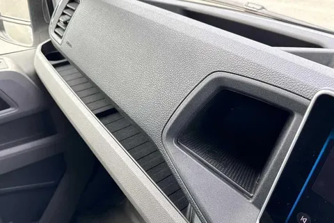 DA75PNX Volkswagen Crafter CR35 Commerce Plus MWB 140 PS FWD - 25 Model Year Thumbnail #43