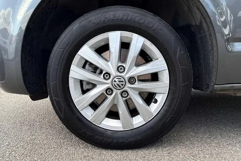 DE74WPW Volkswagen Transporter 2.0 TDI 110 Highline Van Thumbnail #23