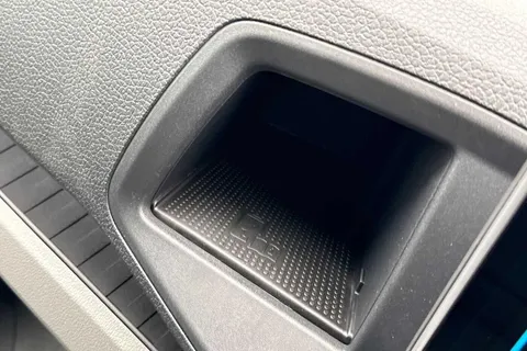 DF75TYY Volkswagen Crafter (Nf) CR35 Panel van Commerce Plus LWB 177 PS 2.0 TDI Auto 8sp-MY25/LED's/Camera Thumbnail #45