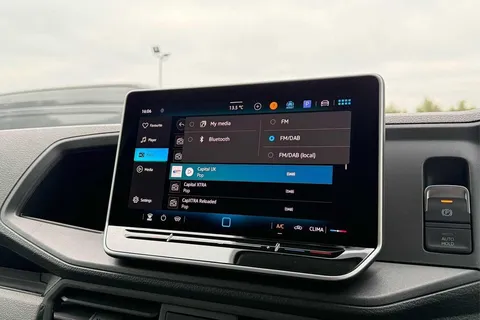 DF75TYY Volkswagen Crafter (Nf) CR35 Panel van Commerce Plus LWB 177 PS 2.0 TDI Auto 8sp-MY25/LED's/Camera Thumbnail #50