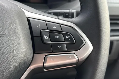 DC75BSO Volkswagen Transporter T28 Panel Van Commerce Pro SWB 150 PS 2.0 TDI 8sp Automatic Thumbnail #39