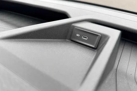 DF75TZJ Volkswagen Crafter CR35 Panel van Commerce Plus LWB 177 PS 2.0 TDI Auto 8sp-MY25/LED's/Camera Thumbnail #46