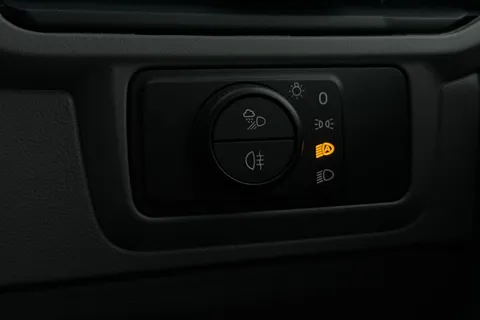 DC75BSO Volkswagen Transporter T28 Panel Van Commerce Pro SWB 150 PS 2.0 TDI 8sp Automatic Thumbnail #43