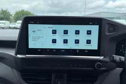 DC75CZG Volkswagen Transporter T28 Panel Van Commerce Plus SWB 110 PS 2.0 TDI 6sp Manual -  New Shape Thumbnail #41