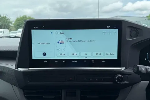 DC75CZG Volkswagen Transporter T28 Panel Van Commerce Plus SWB 110 PS 2.0 TDI 6sp Manual -  New Shape Thumbnail #42