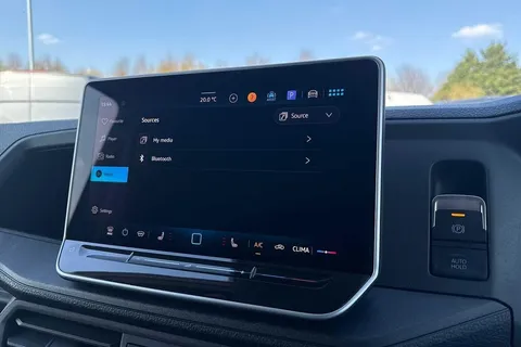 DC75AOG Volkswagen Crafter CR35 Panel van Commerce Plus LWB 177 PS 2.0 TDI 8sp Auto - MY25/LED's Thumbnail #52