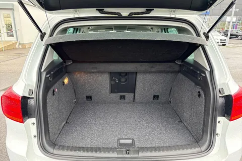 VE15VCC Volkswagen Tiguan 2.0 TDi BlueMotion Tech Match 5dr [2WD] Thumbnail #10