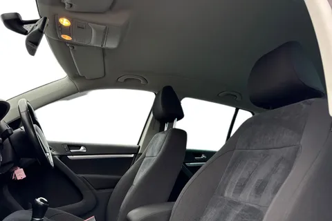 VE15VCC Volkswagen Tiguan 2.0 TDi BlueMotion Tech Match 5dr [2WD] Thumbnail #11