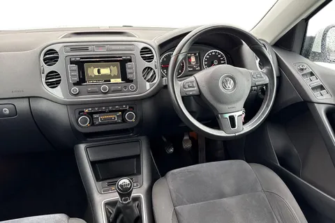 VE15VCC Volkswagen Tiguan 2.0 TDi BlueMotion Tech Match 5dr [2WD] Thumbnail #13
