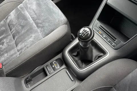 VE15VCC Volkswagen Tiguan 2.0 TDi BlueMotion Tech Match 5dr [2WD] Thumbnail #20