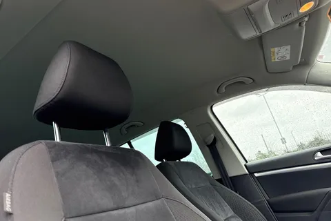 VE15VCC Volkswagen Tiguan 2.0 TDi BlueMotion Tech Match 5dr [2WD] Thumbnail #21