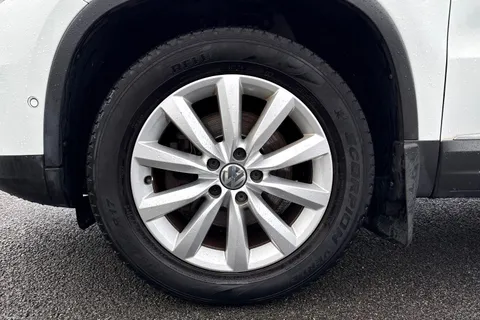 VE15VCC Volkswagen Tiguan 2.0 TDi BlueMotion Tech Match 5dr [2WD] Thumbnail #23