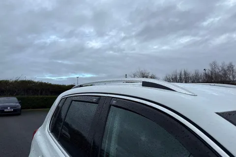 VE15VCC Volkswagen Tiguan 2.0 TDi BlueMotion Tech Match 5dr [2WD] Thumbnail #29