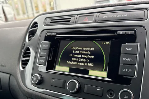 VE15VCC Volkswagen Tiguan 2.0 TDi BlueMotion Tech Match 5dr [2WD] Thumbnail #50