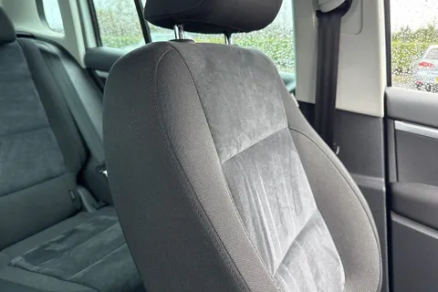 VE15VCC Volkswagen Tiguan 2.0 TDi BlueMotion Tech Match 5dr [2WD] Thumbnail #61