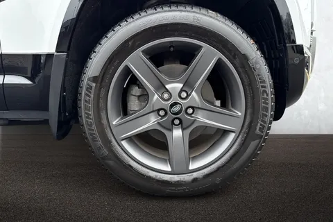 NX23PVW Land Rover Defender 3.0 D250 X-Dynamic SE 90 3dr Auto Thumbnail #9