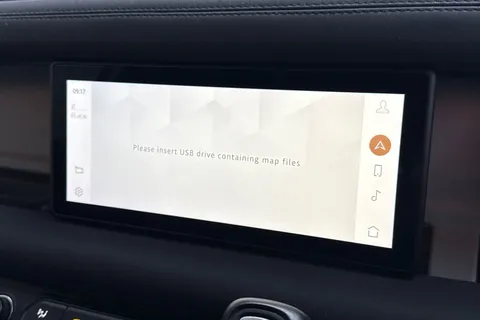 NX23PVW Land Rover Defender 3.0 D250 X-Dynamic SE 90 3dr Auto Thumbnail #12