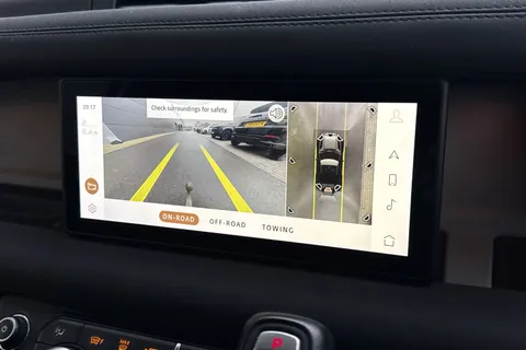 NX23PVW Land Rover Defender 3.0 D250 X-Dynamic SE 90 3dr Auto Thumbnail #13