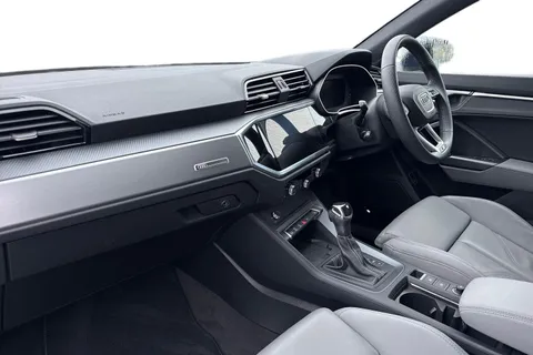 PK25JHA Audi Q3 S line 35 TFSI  150 PS S tronic Thumbnail #14