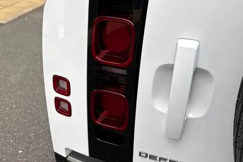 NX23PVW Land Rover Defender 3.0 D250 X-Dynamic SE 90 3dr Auto Thumbnail #27