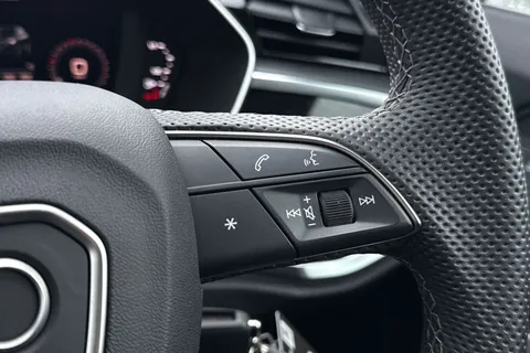 PK25JHA Audi Q3 S line 35 TFSI  150 PS S tronic Thumbnail #36