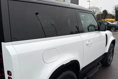 NX23PVW Land Rover Defender 3.0 D250 X-Dynamic SE 90 3dr Auto Thumbnail #38