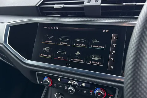 PK25JHA Audi Q3 S line 35 TFSI  150 PS S tronic Thumbnail #43