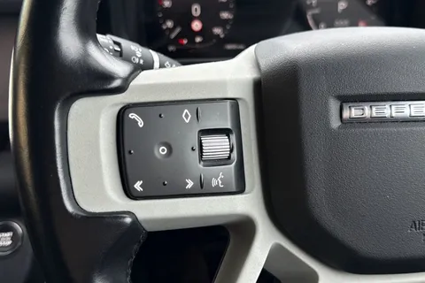NX23PVW Land Rover Defender 3.0 D250 X-Dynamic SE 90 3dr Auto Thumbnail #44