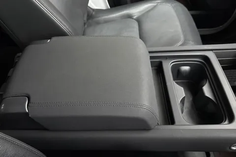 NX23PVW Land Rover Defender 3.0 D250 X-Dynamic SE 90 3dr Auto Thumbnail #49