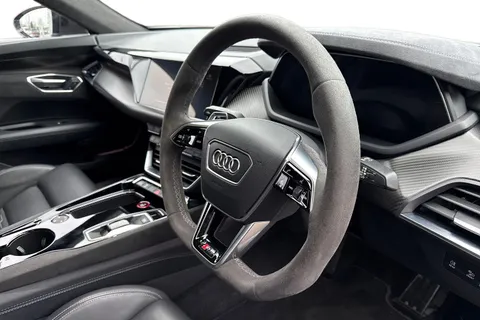 KE23GXZ Audi RS e-tron GT Carbon Vorsprung 440,00 kW Thumbnail #14