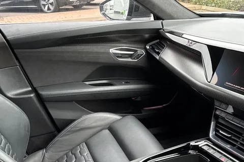 KE23GXZ Audi RS e-tron GT Carbon Vorsprung 440,00 kW Thumbnail #20