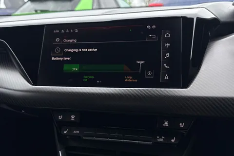 KE23GXZ Audi RS e-tron GT Carbon Vorsprung 440,00 kW Thumbnail #29