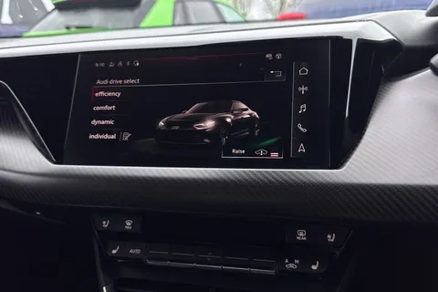 KE23GXZ Audi RS e-tron GT Carbon Vorsprung 440,00 kW Thumbnail #32