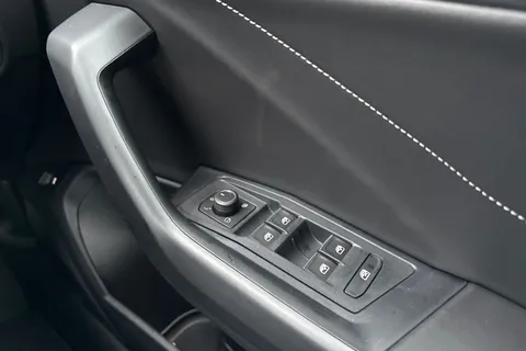 Volkswagen T-Roc 2.0 TDI 150 EVO Style 5dr DSG Thumbnail #21