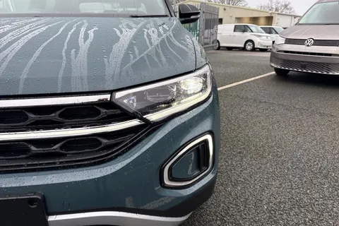 Volkswagen T-Roc 2.0 TDI 150 EVO Style 5dr DSG Thumbnail #25