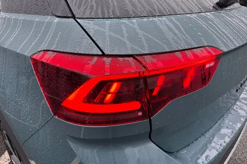 Volkswagen T-Roc 2.0 TDI 150 EVO Style 5dr DSG Thumbnail #30