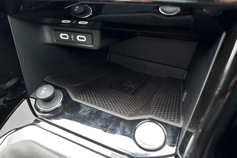 Volkswagen T-Roc 2.0 TDI 150 EVO Style 5dr DSG Thumbnail #40